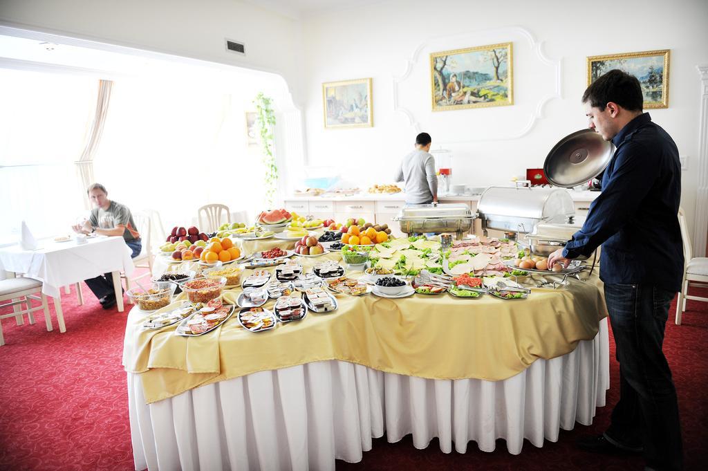 Hotel Victory Πρίστινα Εξωτερικό φωτογραφία
